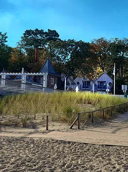 Blick zur Ferienwohnung vom Strand aus 