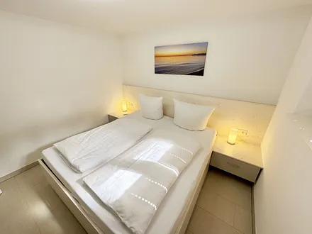 2. Schlafzimmer mit Doppelbett