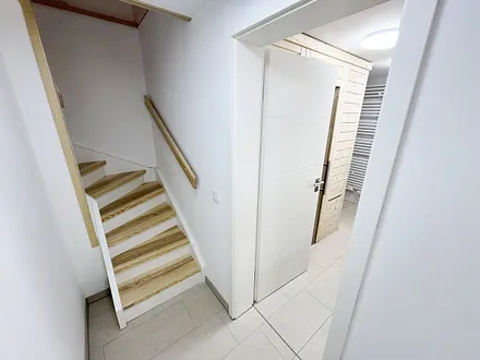 Blick ins Badezimmer im Untergeschoss