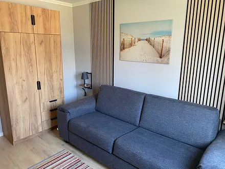 Schlafzimmer 2 mit ausklappbaren vollwertigen Sofa