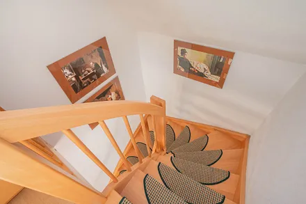 Treppe zu den Schlafzimmern