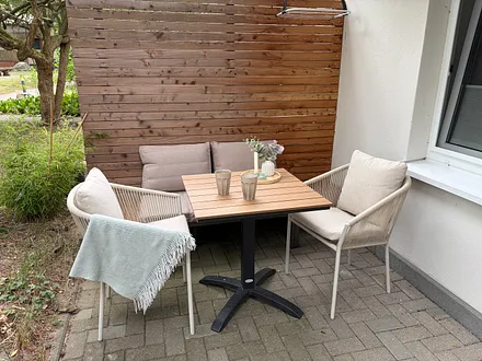gemütliche private Terrasse