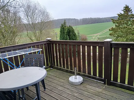 Balkon mit Sitzmöbel