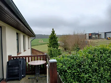 Balkon mit Sitzmöbeln 