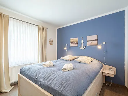 Das Schlafzimmer mit Doppelbett