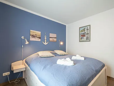 Das Schlafzimmer mit Doppelbett