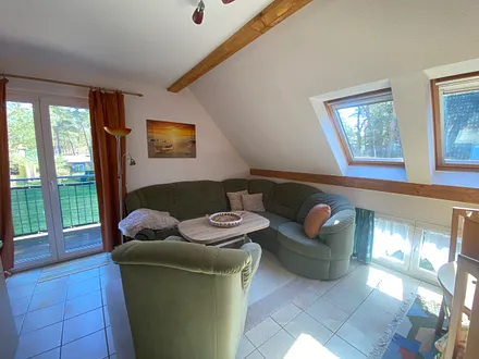 Wohnzimmer mit Schlafcouch