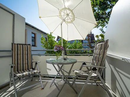 Der möblierte Balkon