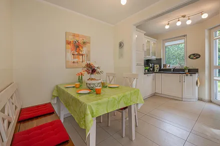 Küche mit Essbereich