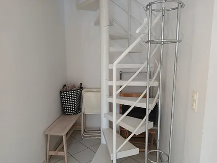 Wendeltreppe ins 2 Schlafzimmer