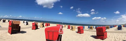 Wind im Haar, Sonne auf der Haut und Sand unter den Füßen