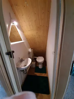 Gäste-WC im Obergeschoß