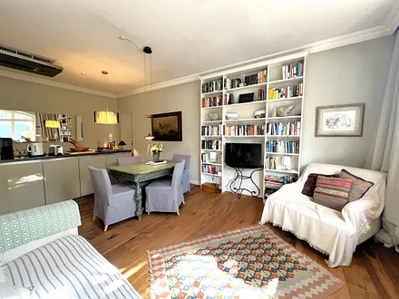 Wohnbereich mit Küche