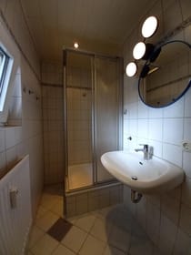 Bad mit Dusche