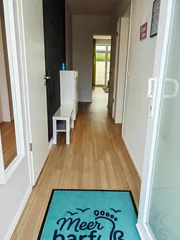 Eingangsbereich mit Garderobe