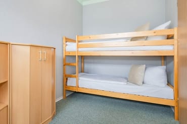 2. Schlafzimmer