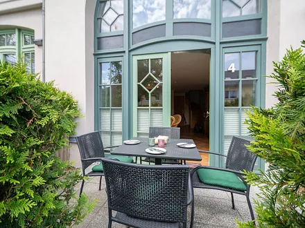 Die möblierte Terrasse