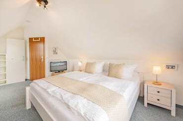 2. Schlafzimmer