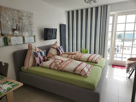 Das komfortable Doppelbett.