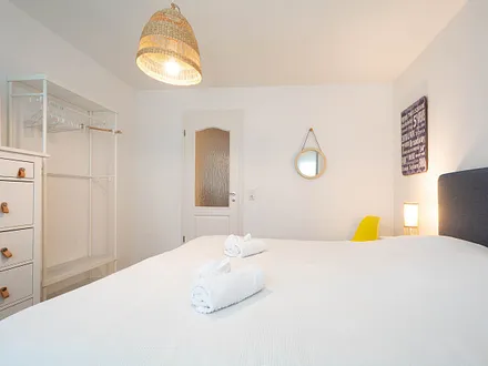 Das Schlafzimmer mit Doppelbett