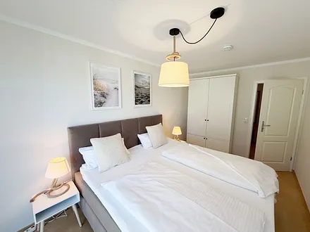 2. Schlafzimmer