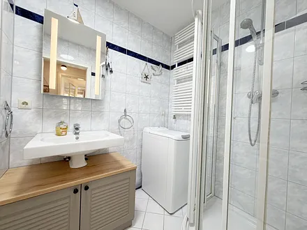 modernes Duschbad