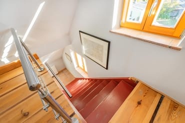 Zugang zu den Schlafzimmern im DG