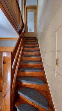 Treppenaufgang zur Wohnung