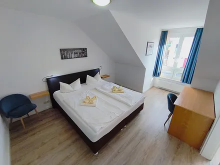 Schlafzimmer Nr. 1 mit Doppelbett