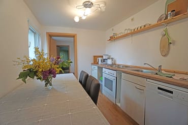 Küchenzeile mitt Esstisch