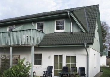 Südbalkon mit Sitzgelegenheiten