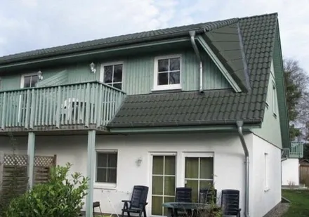 Südbalkon mit Sitzgelegenheiten