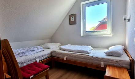 Schlafzimmer 2