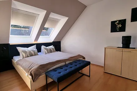 Schlafzimmer 1