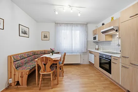 Essplatz und Küchenzeile im Wohnzimmer