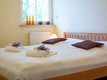 Blick ins Schlafzimmer