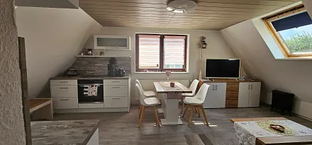 Wohnzimmer/ Essbereich 