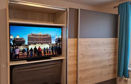 Zweiter TV im Schlafzimmer