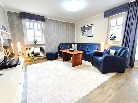 Wohnbereich mit Schlafcouch