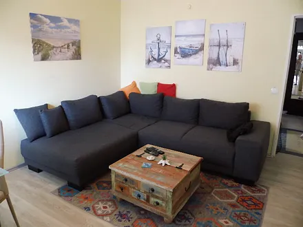 Wohnzimmer mit Schlafcouch
