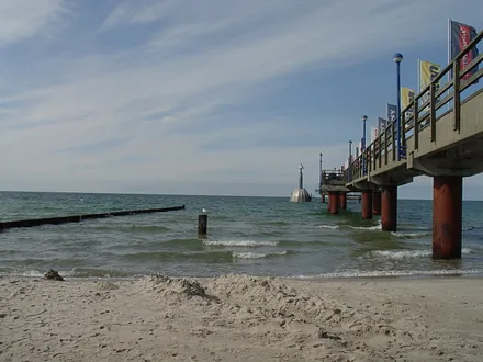 Seebrücke mit Tauschgondel