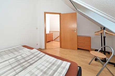 Schlafzimmer 2