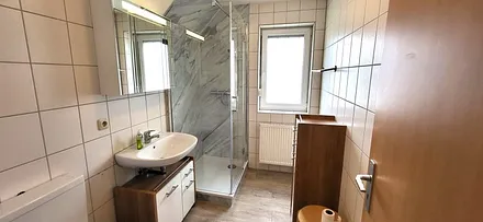 Bad mit Dusche