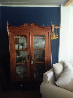 Geschirrschrank