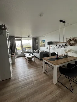 Wohn-/Esszimmer