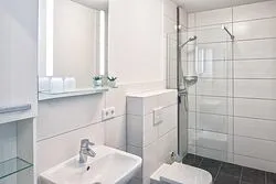 Bad mit Dusche