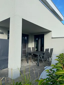 möblierte Terrasse 
