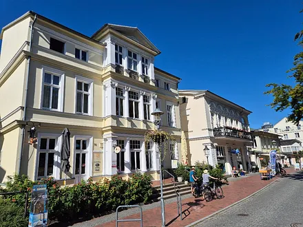 Umgebung, Friedenstraße