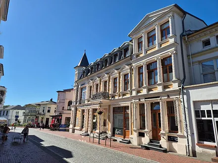 Umgebung, Blick in die Friedenstraße