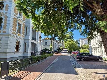 Klenzestraße mit Villa